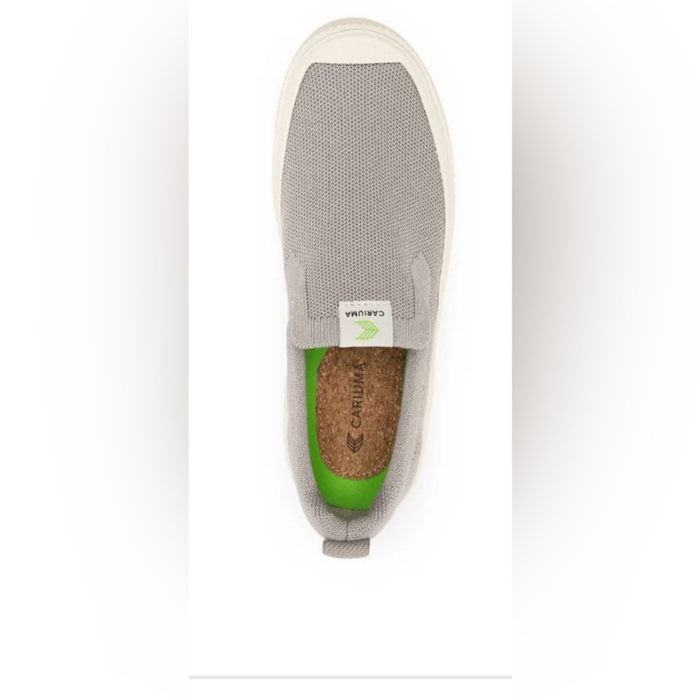 Cariuma Slides